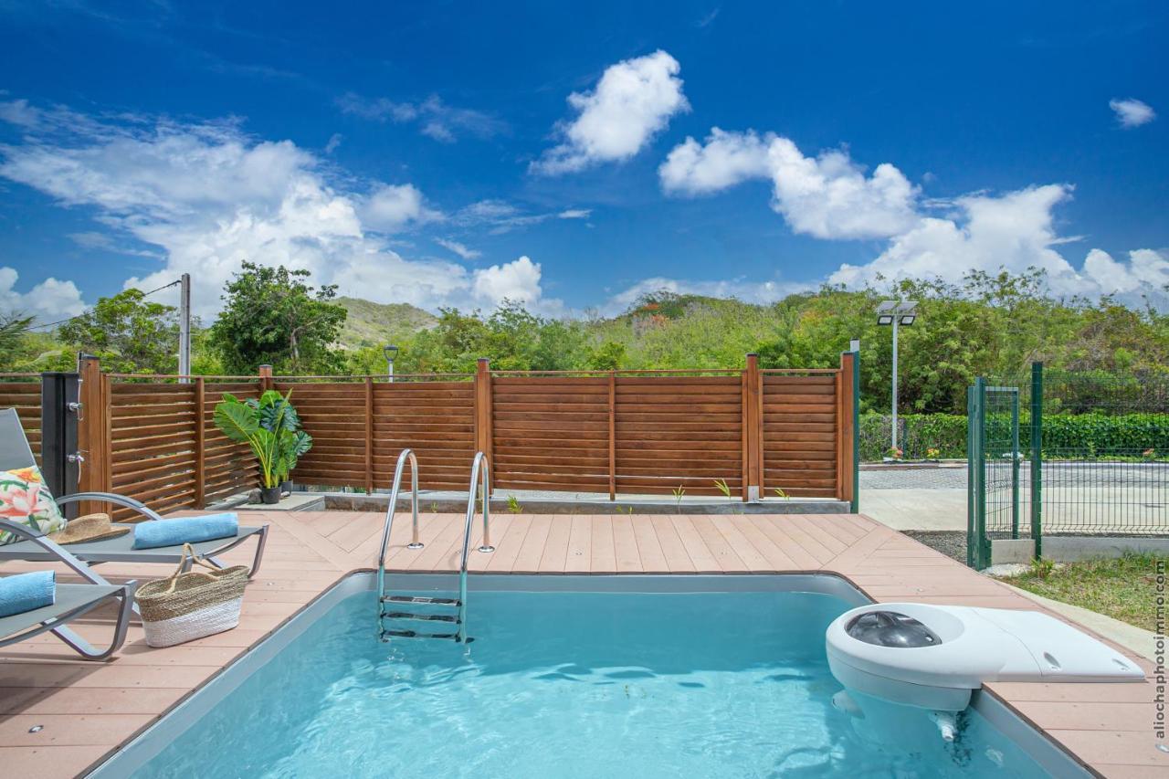 Bungalow Pom 1, Piscine, A 5 Min Des Plages Le Vauclin Bagian luar foto